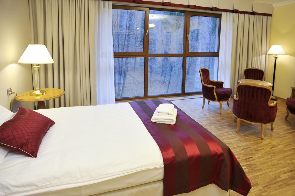 Hotel Mir-Jan Spa Ladek-Zdroj Ruang foto