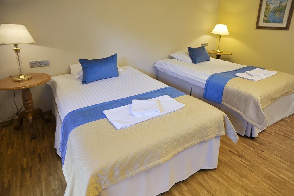 Hotel Mir-Jan Spa Ladek-Zdroj Ruang foto