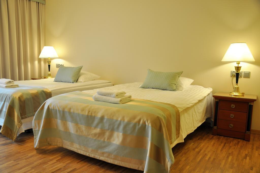 Hotel Mir-Jan Spa Ladek-Zdroj Bagian luar foto