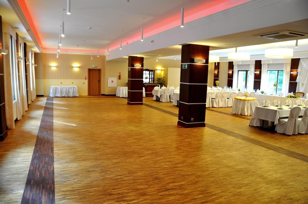 Hotel Mir-Jan Spa Ladek-Zdroj Bagian luar foto