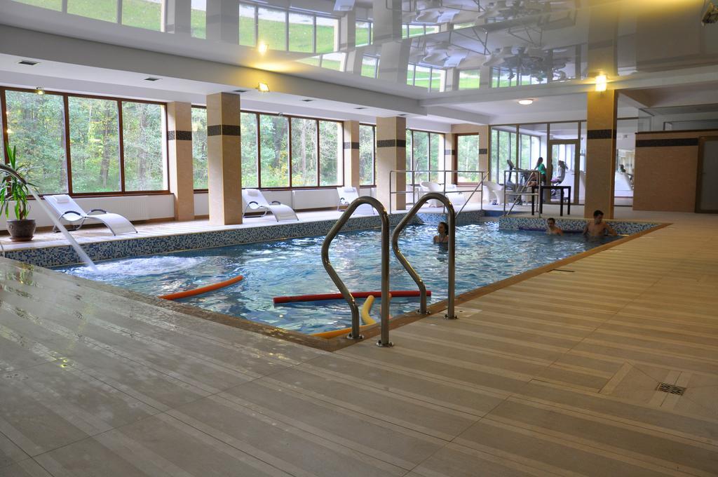 Hotel Mir-Jan Spa Ladek-Zdroj Bagian luar foto