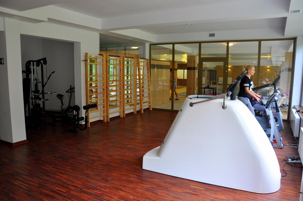 Hotel Mir-Jan Spa Ladek-Zdroj Bagian luar foto