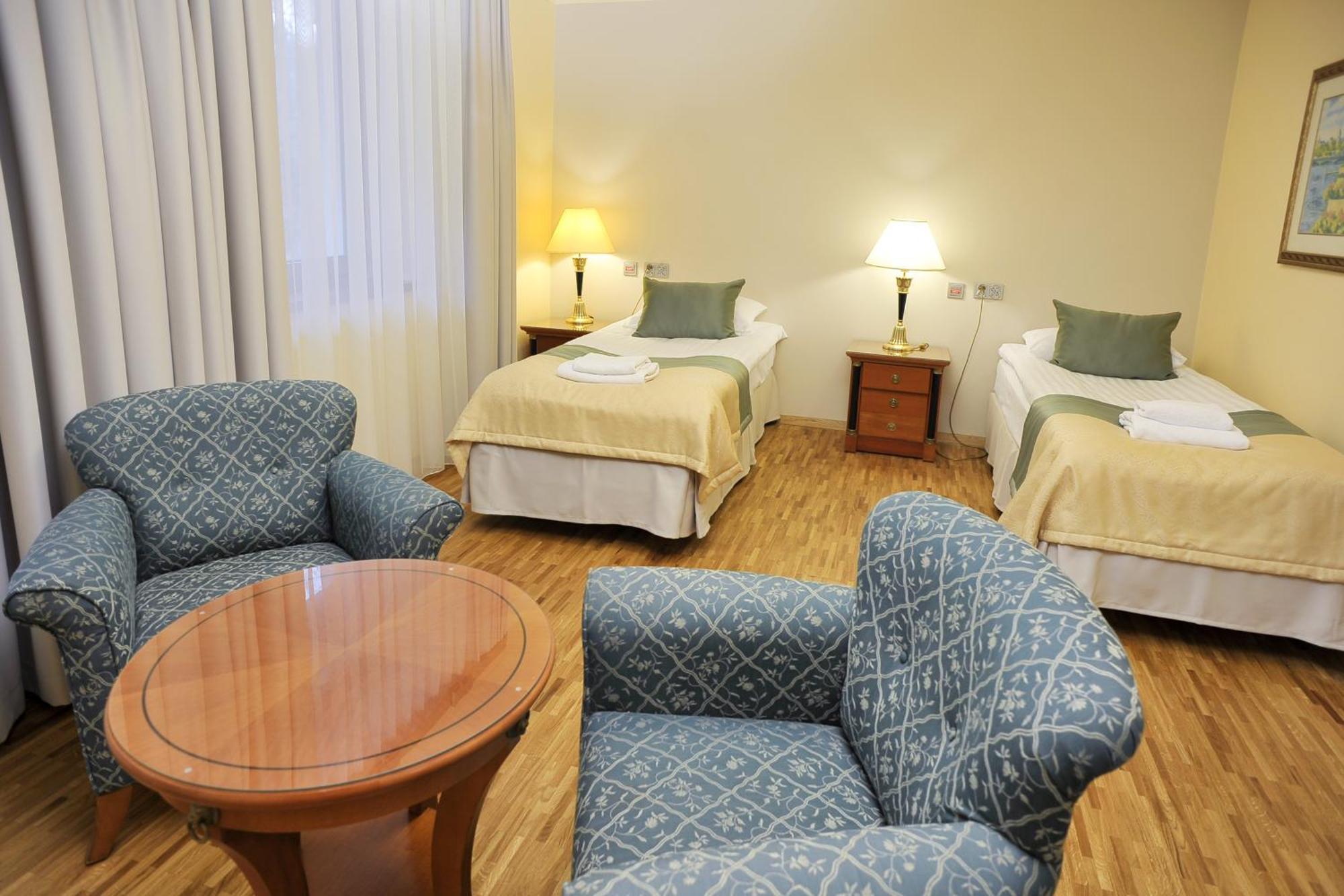 Hotel Mir-Jan Spa Ladek-Zdroj Ruang foto