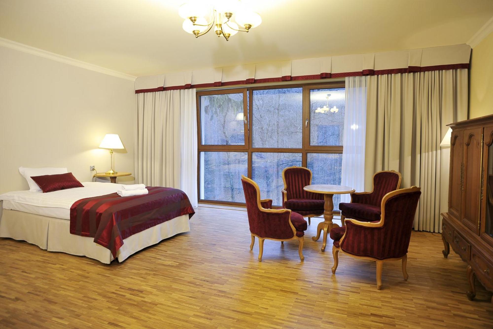 Hotel Mir-Jan Spa Ladek-Zdroj Ruang foto