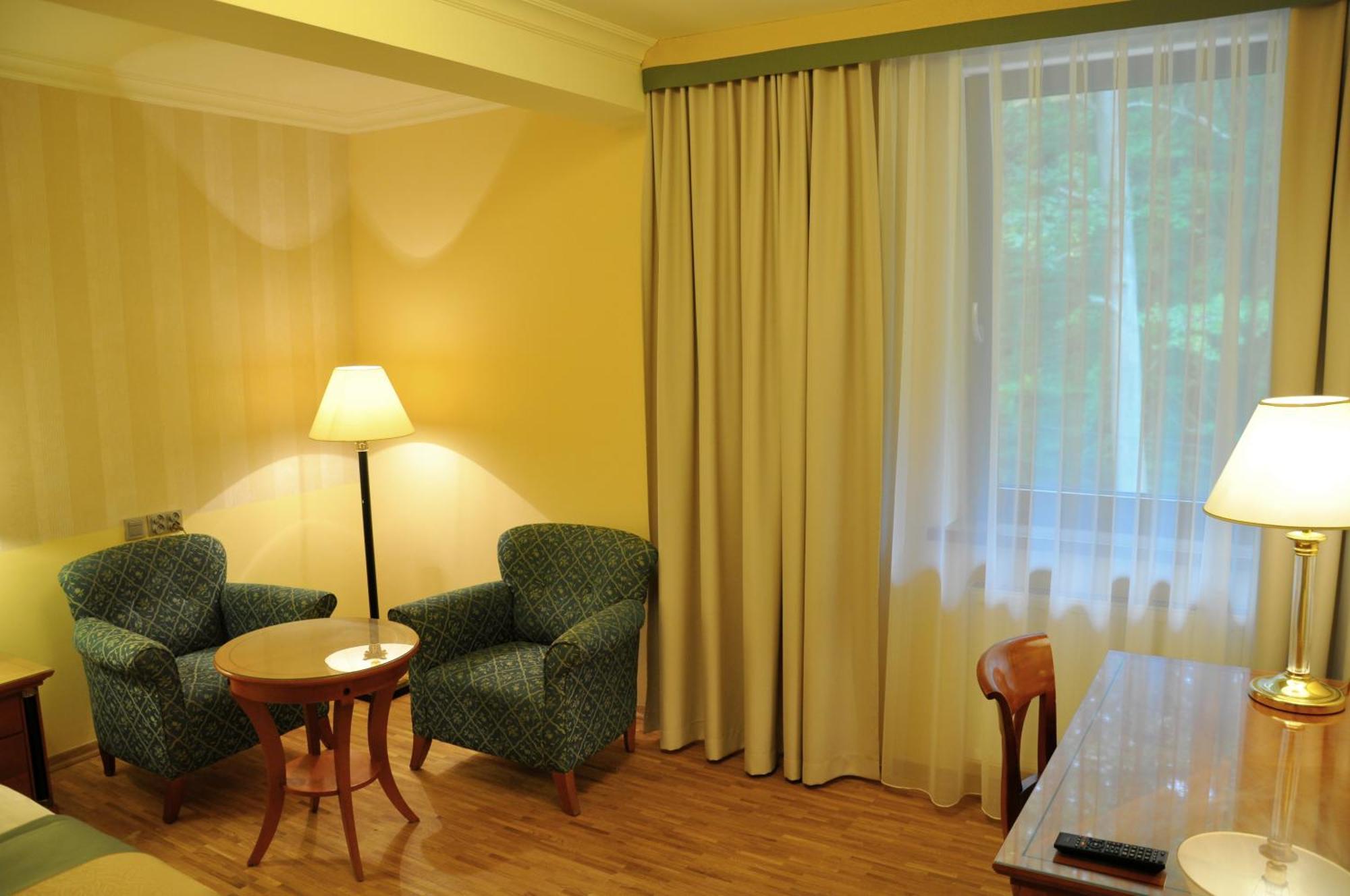 Hotel Mir-Jan Spa Ladek-Zdroj Ruang foto