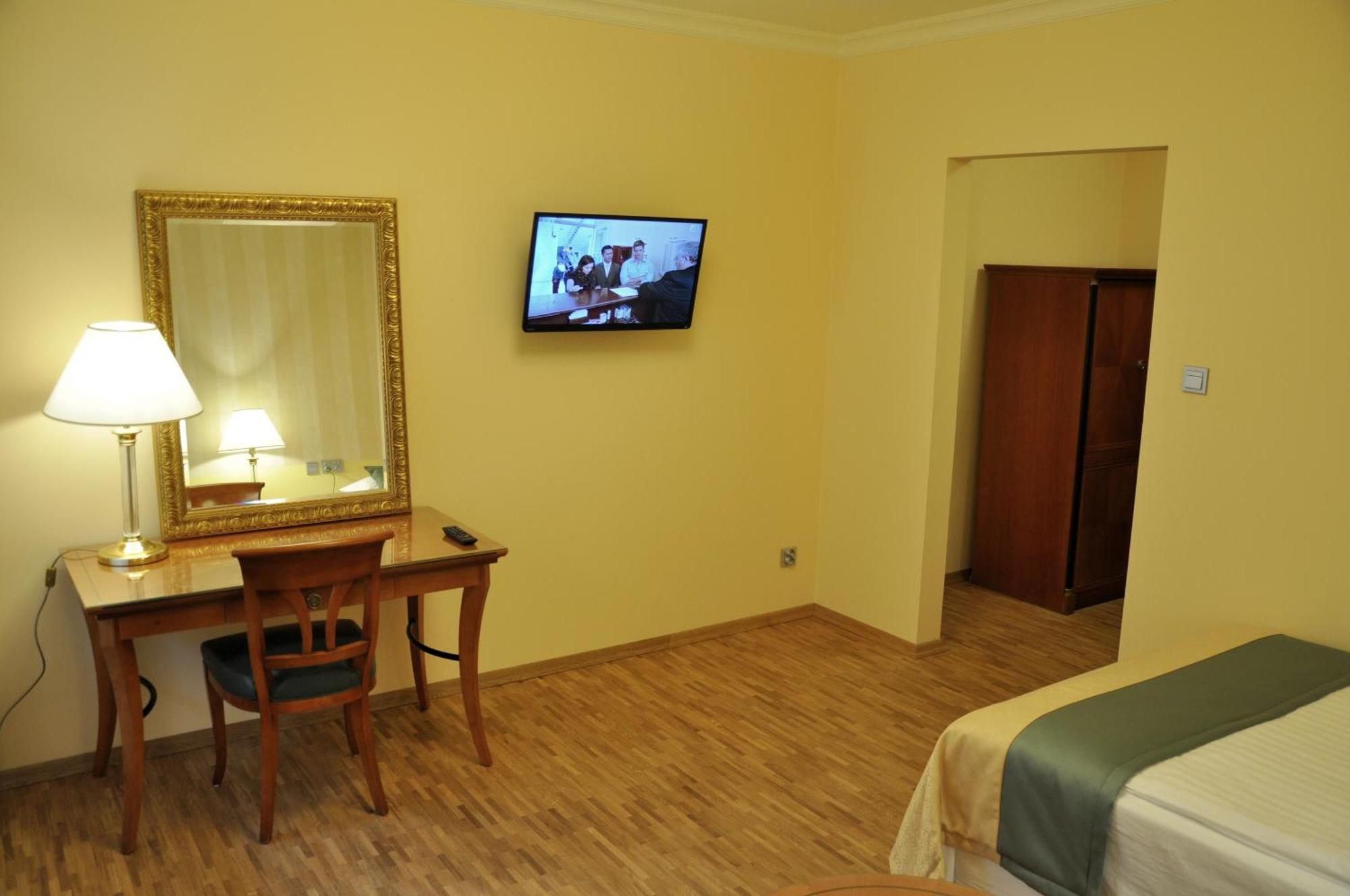 Hotel Mir-Jan Spa Ladek-Zdroj Ruang foto