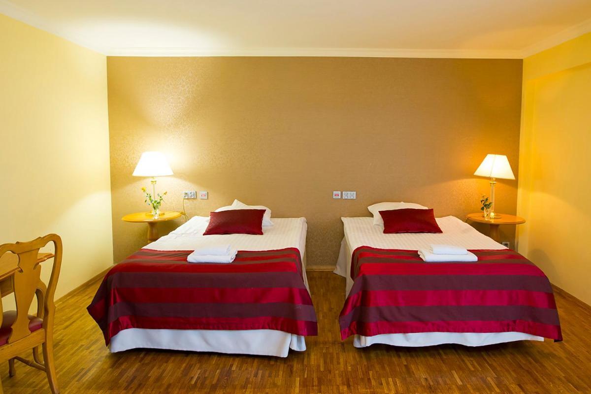 Hotel Mir-Jan Spa Ladek-Zdroj Bagian luar foto