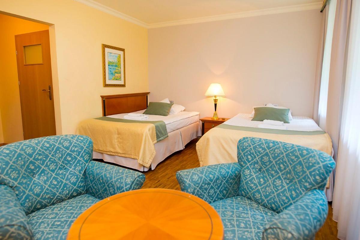 Hotel Mir-Jan Spa Ladek-Zdroj Bagian luar foto