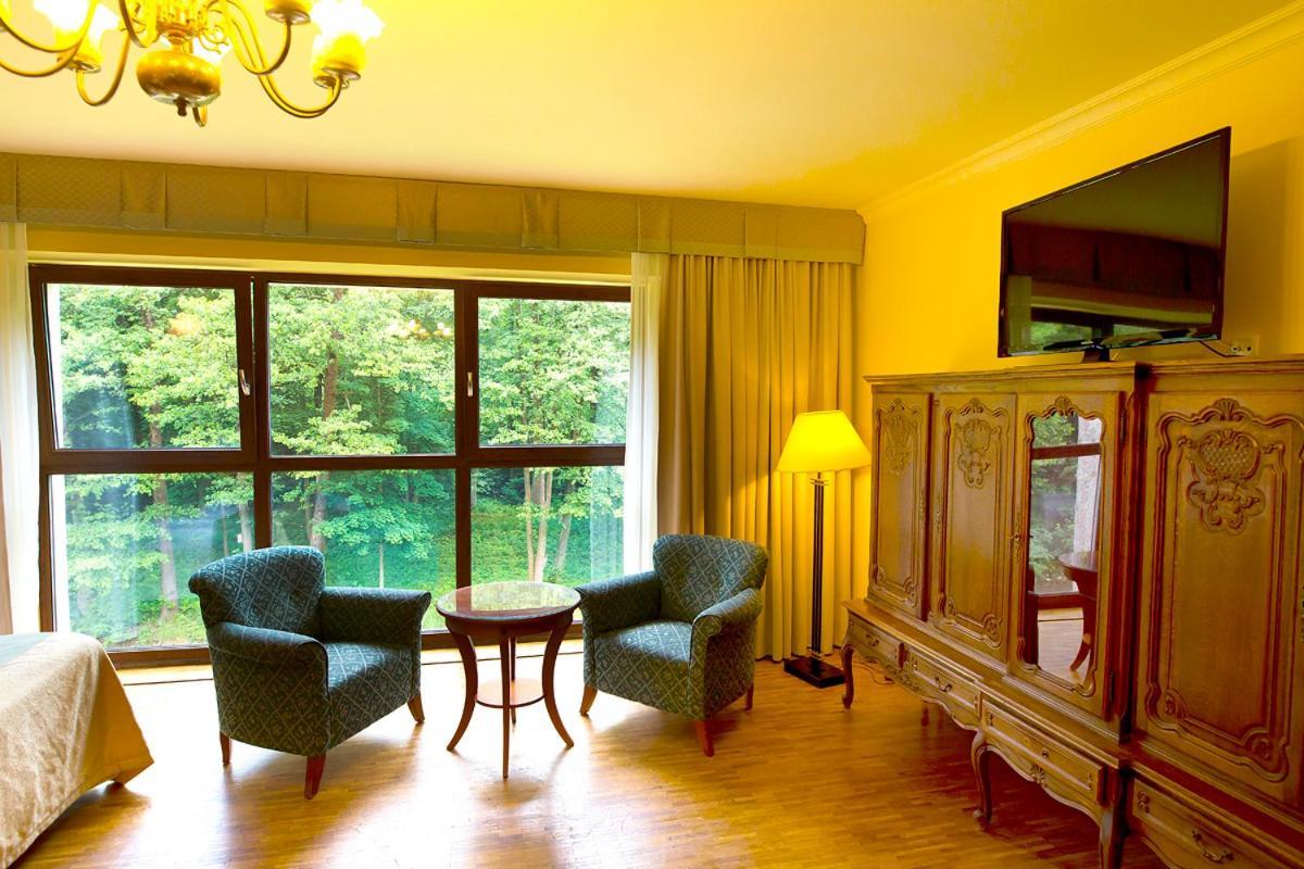 Hotel Mir-Jan Spa Ladek-Zdroj Bagian luar foto